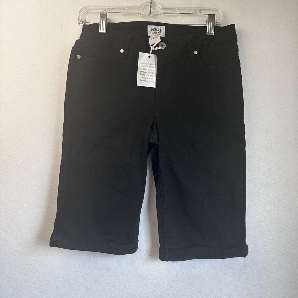 Monroe & Main Black Denim Bermuda Shorts Womens Size 8 Cuffed Stretch Casual